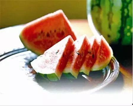 三千城吃瓜,揭秘网络热点的幕后故事  第2张