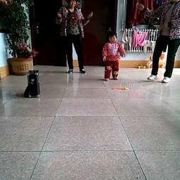 潍坊吃瓜跳舞事件,网络狂欢背后的社会现象解析